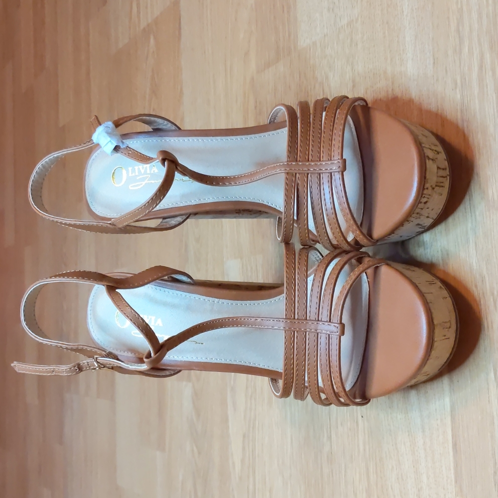 Tan heels